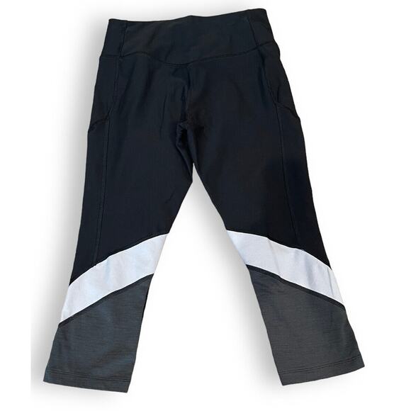 Nike Dri-fit Women's S Power Legend Capri Leggings Colorblock Black NEW *FLAW - Picture 3 of 5